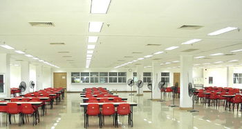 從手機飾品到個人衛生用品 何慧萱個體經營的創業之路